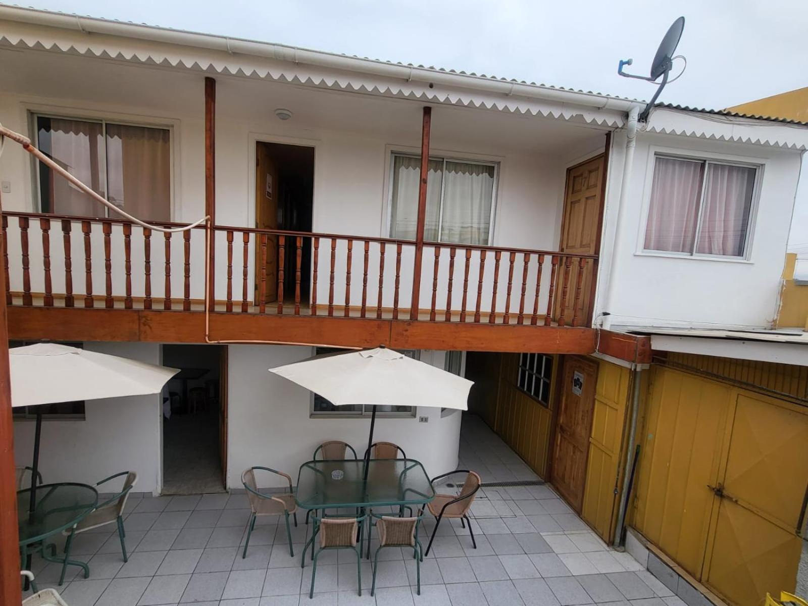 Hostal Aleja Caldera Esterno foto